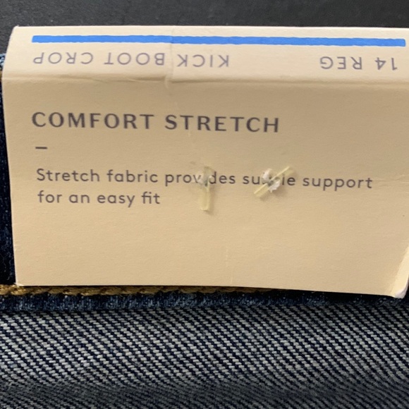 Universal Thread Indigo Cropped Jeans - Picture 9 of 13